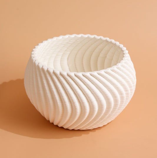 Swirl vase