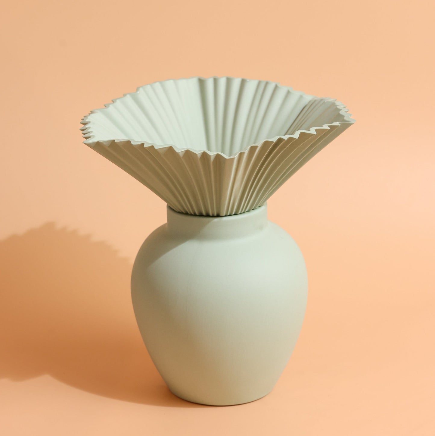 Petal Flare Display Bowl